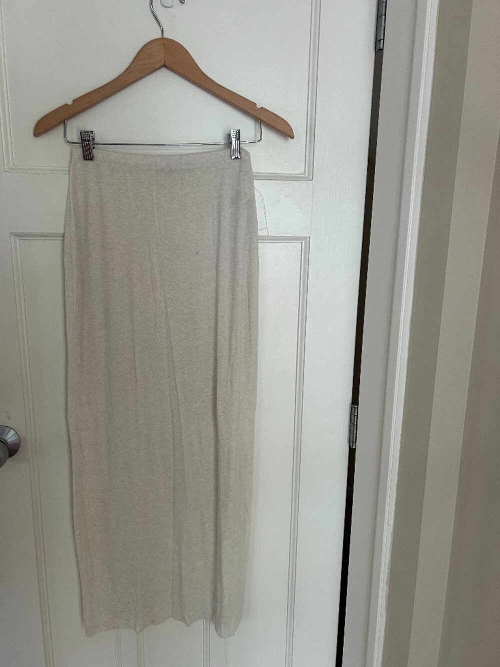 Aritzia Cream Maxi T-Shirt Skirt (Size M)